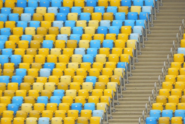 也给东部球 也给东部球